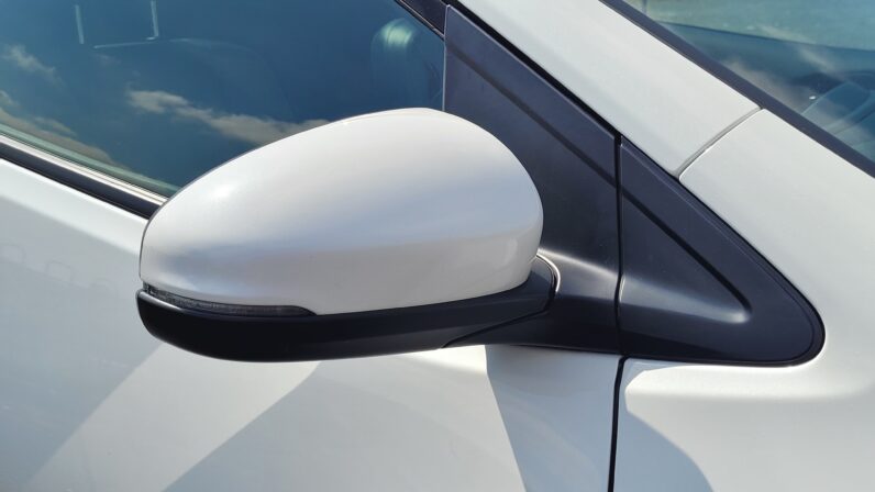 Honda Civic 1.6 I-DTEC SR 5dr Hatchback in Metallic White – OY15 ZCN