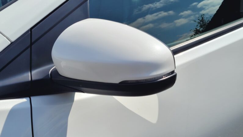 Honda Civic 1.6 I-DTEC SR 5dr Hatchback in Metallic White – OY15 ZCN