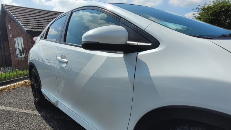 Honda Civic 1.6 I-DTEC SR 5dr Hatchback in Metallic White – OY15 ZCN