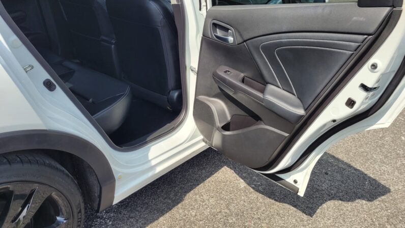 Honda Civic 1.6 I-DTEC SR 5dr Hatchback in Metallic White – OY15 ZCN